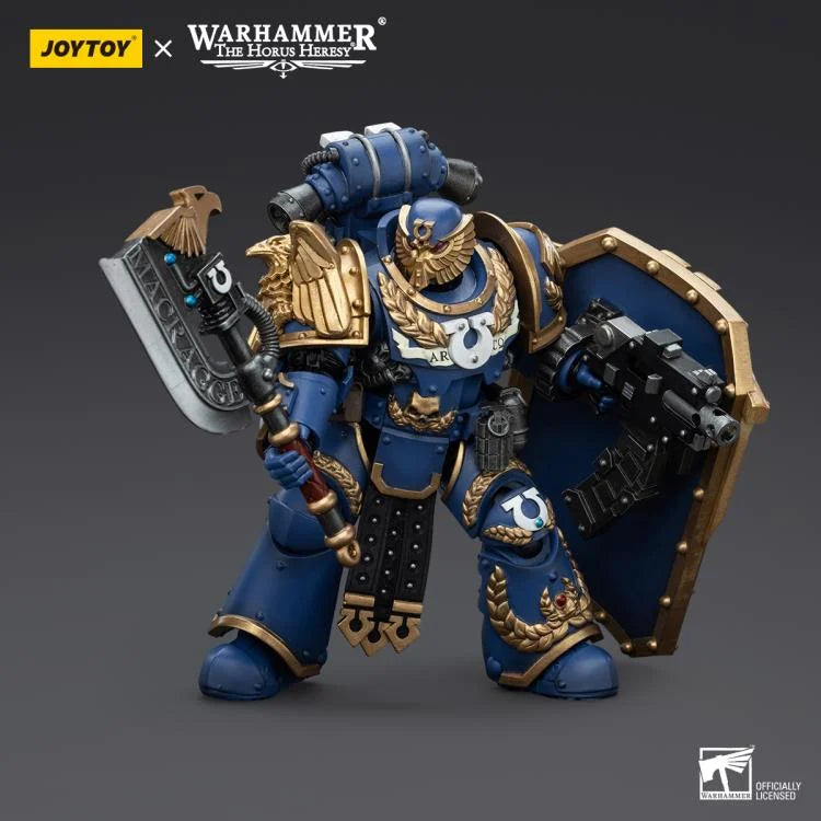 Warhammer The Horus Heresy Ultramarines Invictarus Suzerain Squad Suzerain 4 1/18 Scale Action Figure