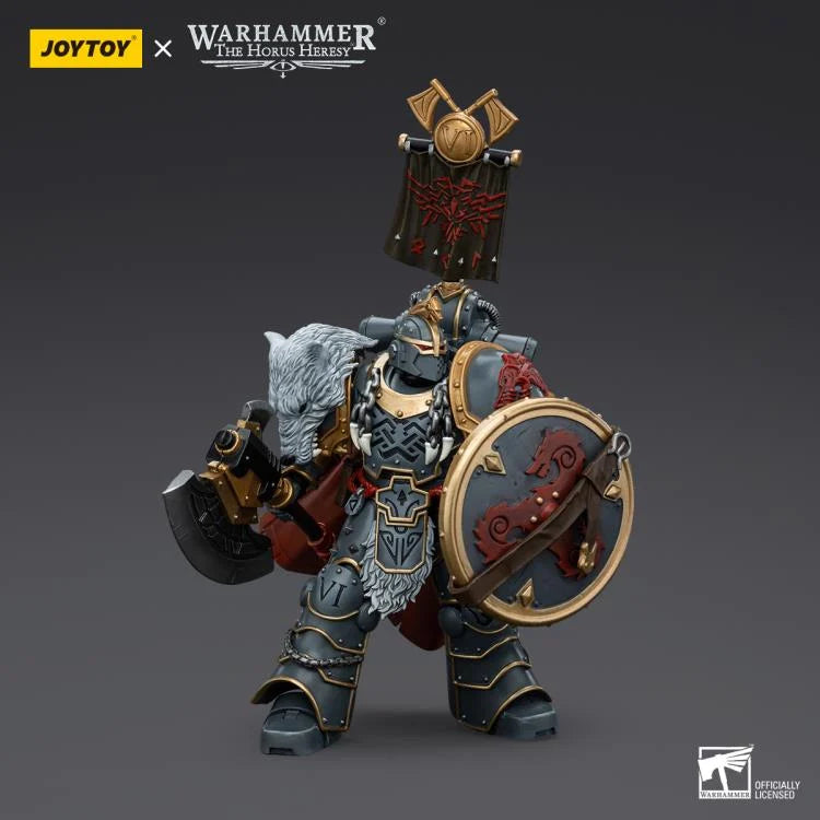 Warhammer The Horus Heresy Space Wolves Legion Praetor with Power Axe and Combat Shield 1/18 Scale Action Figure