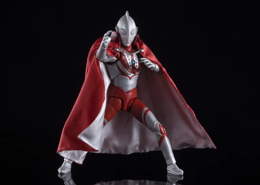 Ultraman S.H.Figuarts Brothers' Mantle