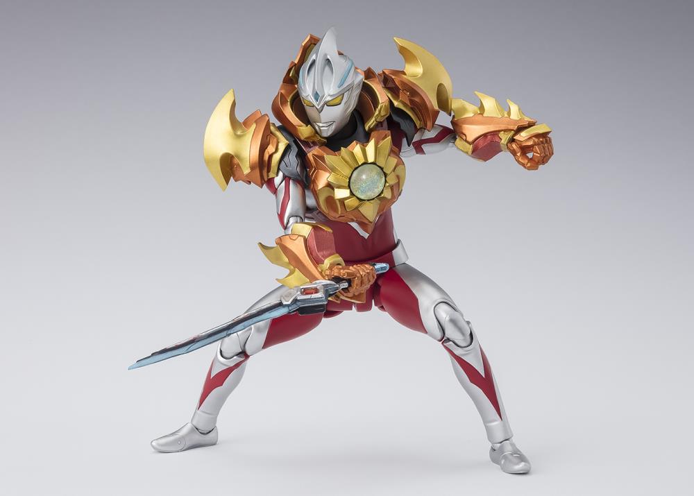 Ultraman Arc S.H.Figuarts Solis Armor Set