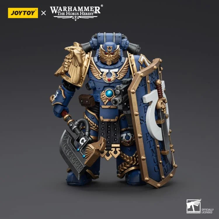 Warhammer The Horus Heresy Ultramarines Invictarus Suzerain Squad Suzerain 1 1/18 Scale Action Figure