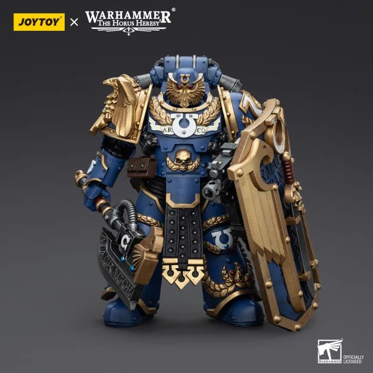 Warhammer The Horus Heresy Ultramarines Invictarus Suzerain Squad Suzerain 4 1/18 Scale Action Figure