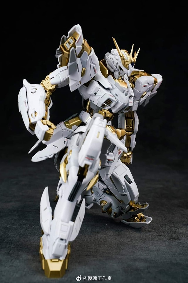 MG Mecha Core Industry Oberon 1/100 Scale Model Kit