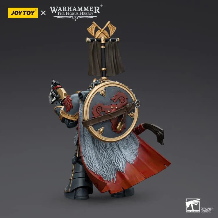 Warhammer The Horus Heresy Space Wolves Legion Praetor with Power Axe and Combat Shield 1/18 Scale Action Figure