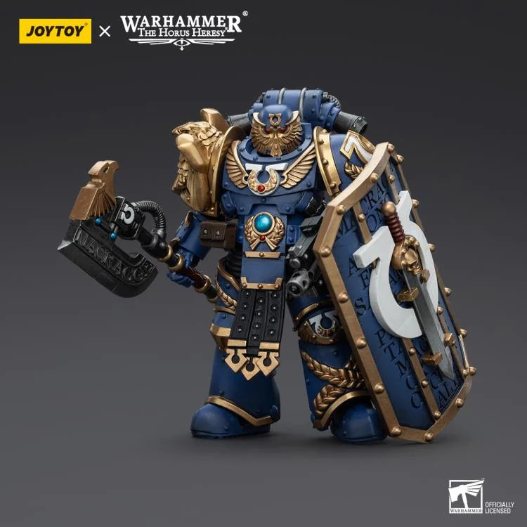 Warhammer The Horus Heresy Ultramarines Invictarus Suzerain Squad Suzerain 1 1/18 Scale Action Figure