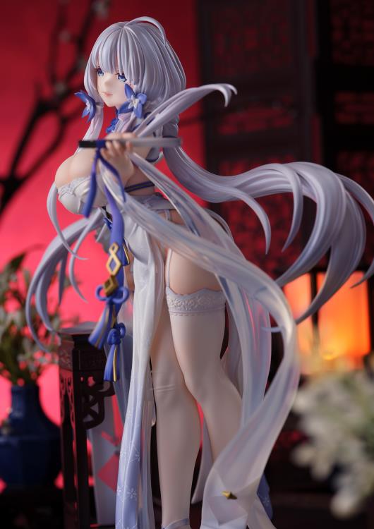 Azur Lane Illustrious (Maiden Lily's Radiance Ver.) 1/7 Scale Figure