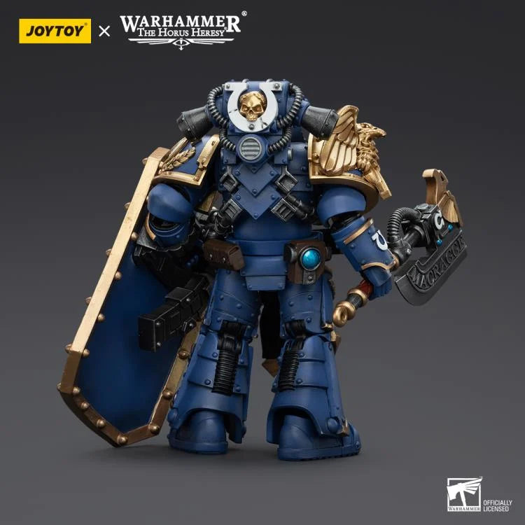 Warhammer The Horus Heresy Ultramarines Invictarus Suzerain Squad Suzerain 1 1/18 Scale Action Figure