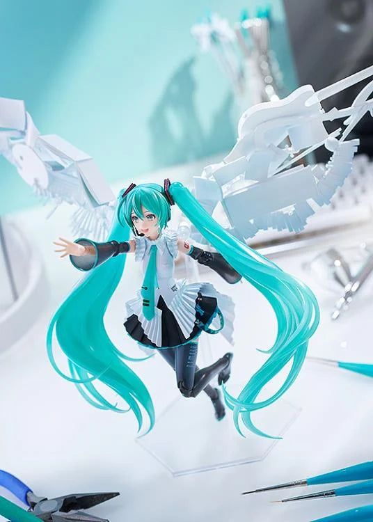 Vocaloid Character Vocal Series 01 PLAMATEA Hatsune Miku (Happy 16th Birthday Ver.) Model Kit