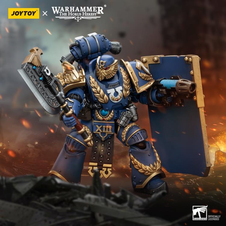 Warhammer The Horus Heresy Ultramarines Invictarus Suzerain Squad Suzerain 2 1/18 Scale Action Figure