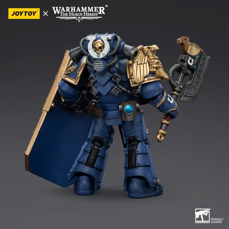 Warhammer The Horus Heresy Ultramarines Invictarus Suzerain Squad Suzerain 3 1/18 Scale Action Figure