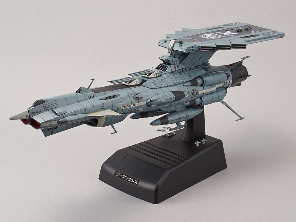 Space Battleship Yamato U.N.F.C. Andromeda Class DX 1/1000 Scale Model Kit