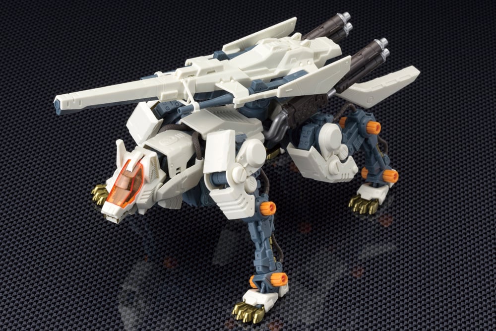 Zoids Highend Master Model RZ-009 Command Wolf AC & LC (Marking Plus Ver.) 1/72 Scale Model Kit