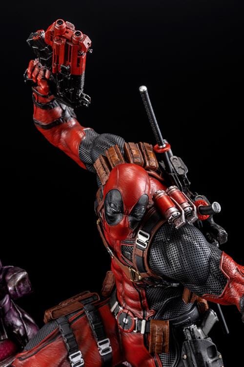 Marvel Fine Art Signature Series Deadpool Limited Edition Statue