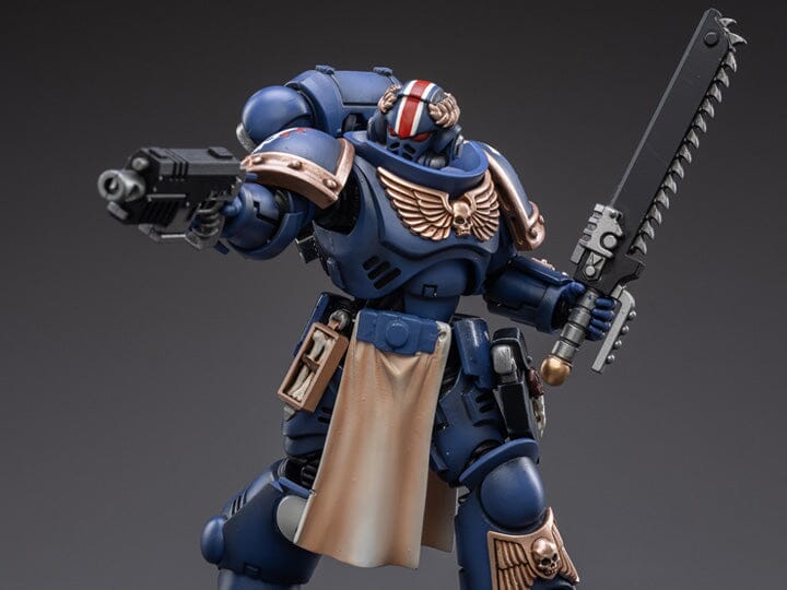 Warhammer 40K Ultramarines Primaris Lieutenant Horatius 1/18 Scale Figure