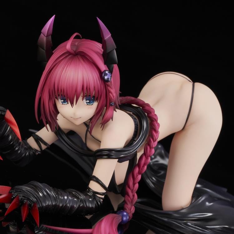 To Love-Ru Darkness Mea Kurosaki (Darkness Ver.) 1/6 Scale Figure