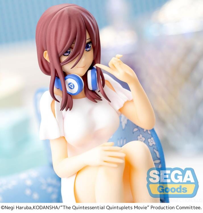 The Quintessential Quintuplets Miku Nakano Premium Perching Figure