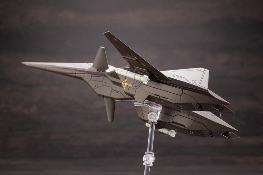 Ace Combat 7 Skies Unknown ADF-01 (Modeler's Edition) 1/144 Scale Model Kit