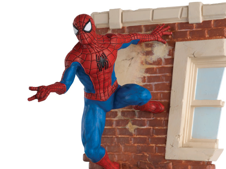 Marvel VS. Spider-Man 1:16 Scale Dynamic Statue