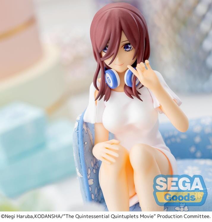 The Quintessential Quintuplets Miku Nakano Premium Perching Figure