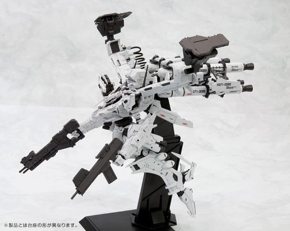 Armored Core Variable Infinity Lineark White Glint & V.O.B. 1/72 Scale Model Kit Set