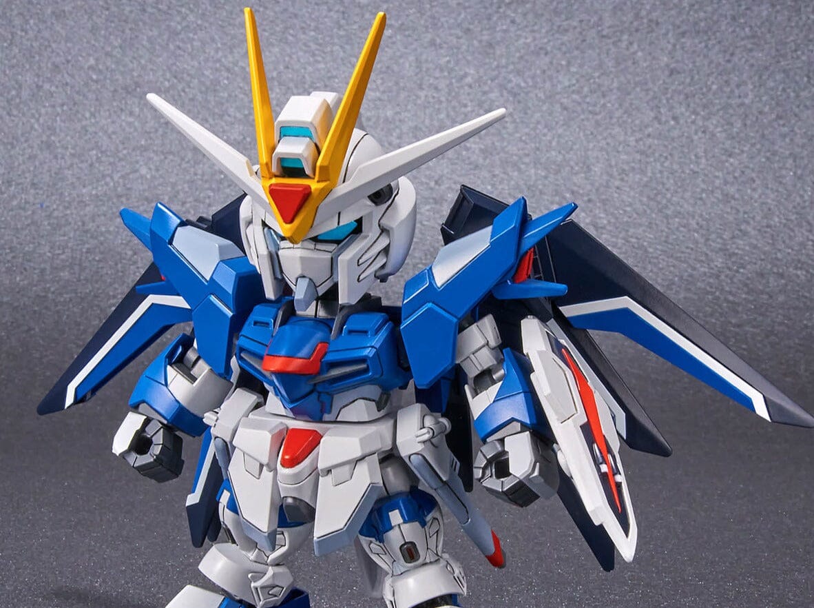 SD Gundam Ex-Standard 20 Rising Freedom Gundam