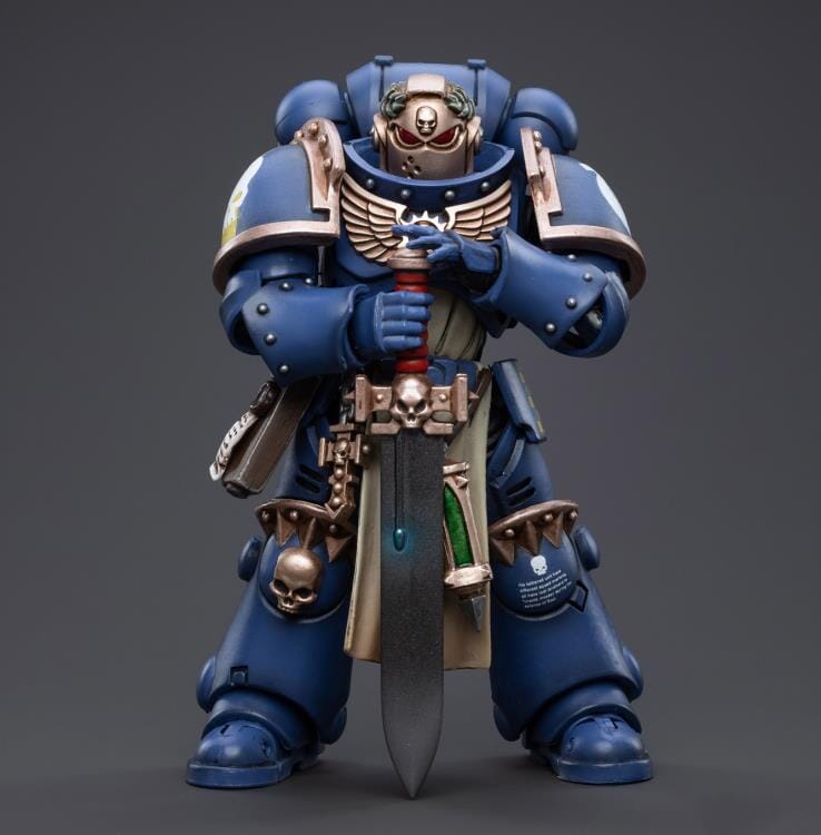 Warhammer 40K Ultramarines Primaris Company Champion 1/18 Scale Figure