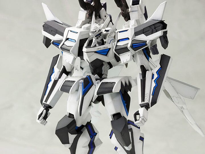 Muv-Luv Alternative Shiranui Second Phase 3 (Yuya Bridges Ki) 1/144 Scale Model Kit