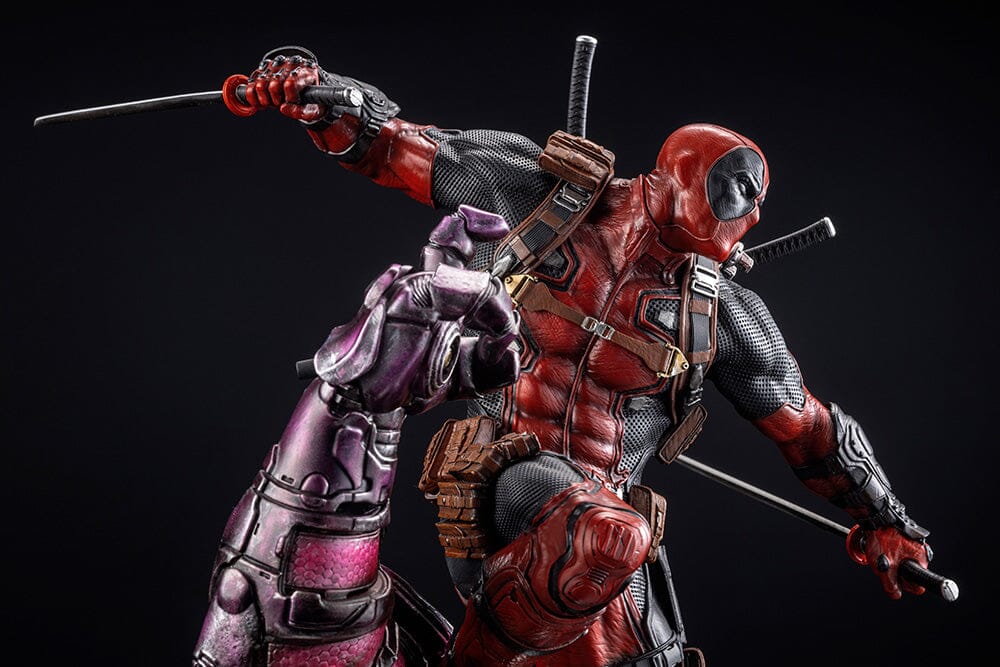 Marvel Fine Art Signature Series Deadpool Limited Edition Statue