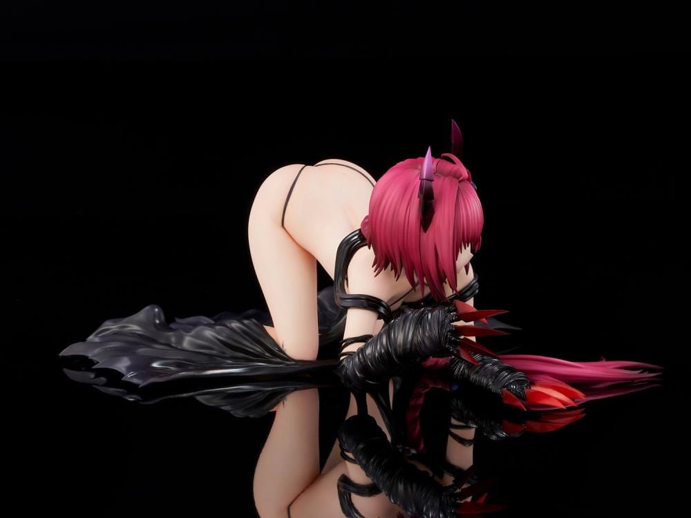 To Love-Ru Darkness Mea Kurosaki (Darkness Ver.) 1/6 Scale Figure