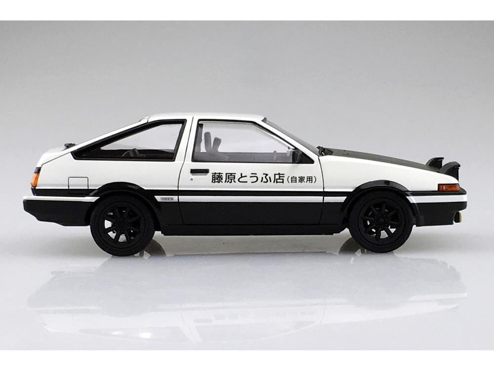 Initial D Takumi Fujiwara's AE86 Toyota Trueno (Project D Ver.) 1/24 Scale Model Kit