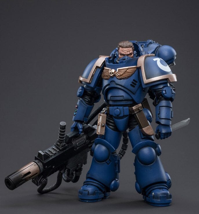 Warhammer 40K Ultramarines Primaris Eradicator 3 1/18 Scale Figure