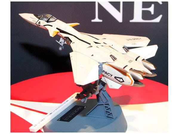 Macross Plus VF-11B Thunderbolt 1/72 Scale Model Kit