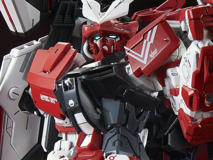 MG 1/100 Gundam Astray Turn Red