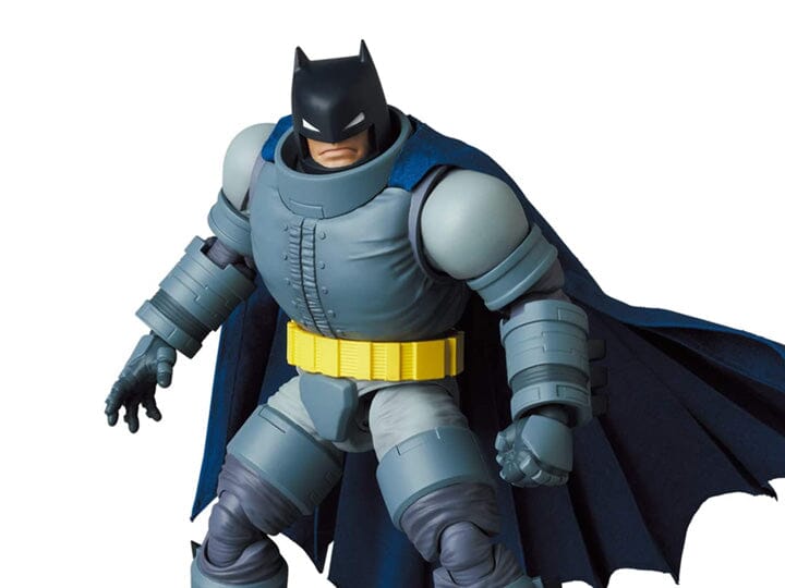 Batman The Dark Knight Returns MAFEX No.146 Armored Batman