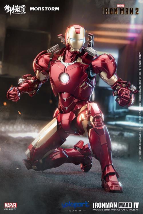 Iron Man 2 Iron Man Mark 4/6 Deluxe 1/9 Scale Model Kit