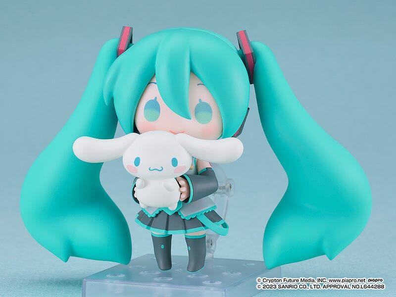 Vocaloid Nendoroid No.2306 Hatsune Miku (Cinnamoroll Collaboration Ver.)