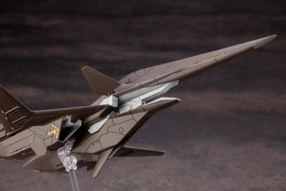 Ace Combat 7 Skies Unknown ADF-01 (Modeler's Edition) 1/144 Scale Model Kit