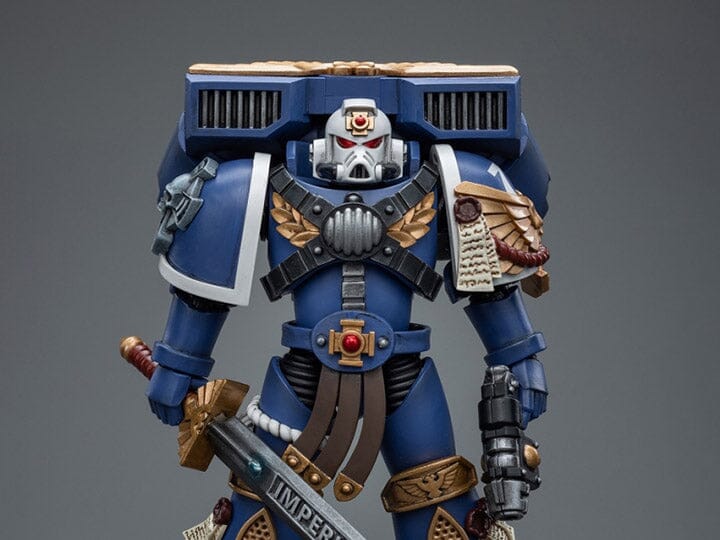 Warhammer 40k Ultramarines Vanguard Veteran Sergeant 1/18 Scale Figure