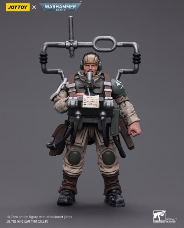 Warhammer 40k Astra Militarum Cadian Command Squad Veteran with Master Vox 1/18 Scale Figure