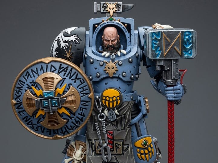 Warhammer 40K Space Wolves Arjac Rockfist 1/18 Scale Figure