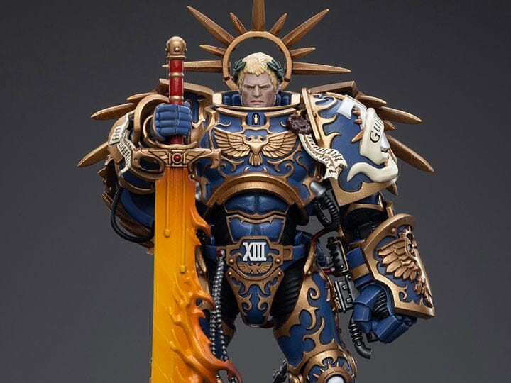 Warhammer 40K Ultramarines Primarch Roboute Guilliman 1/18 Scale Figure