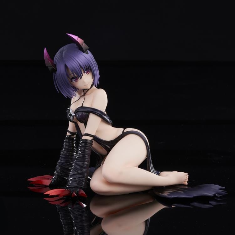 To Love-Ru Darkness Haruna Sairenji (Darkness Ver.) 1/6 Scale Limited Edition Figure