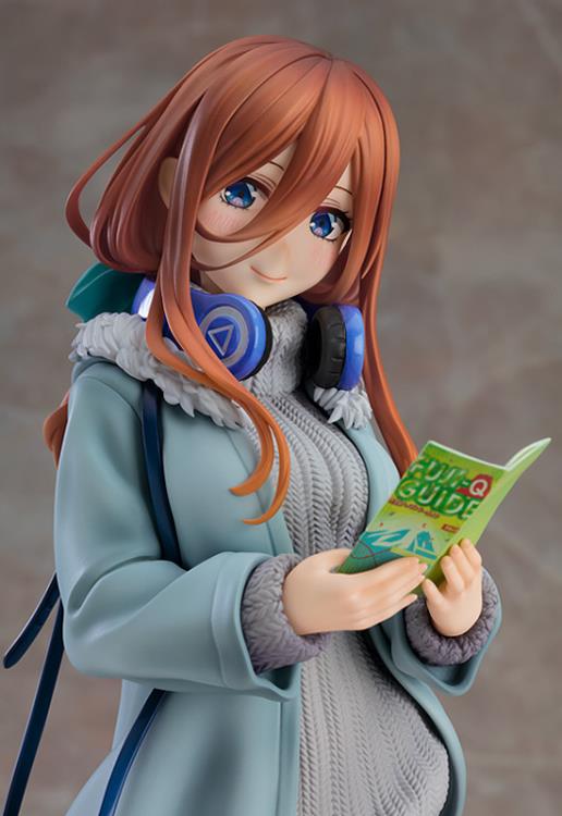 The Quintessential Quintuplets Miku Nakano (Date Style Ver.) 1/6 Scale Figure