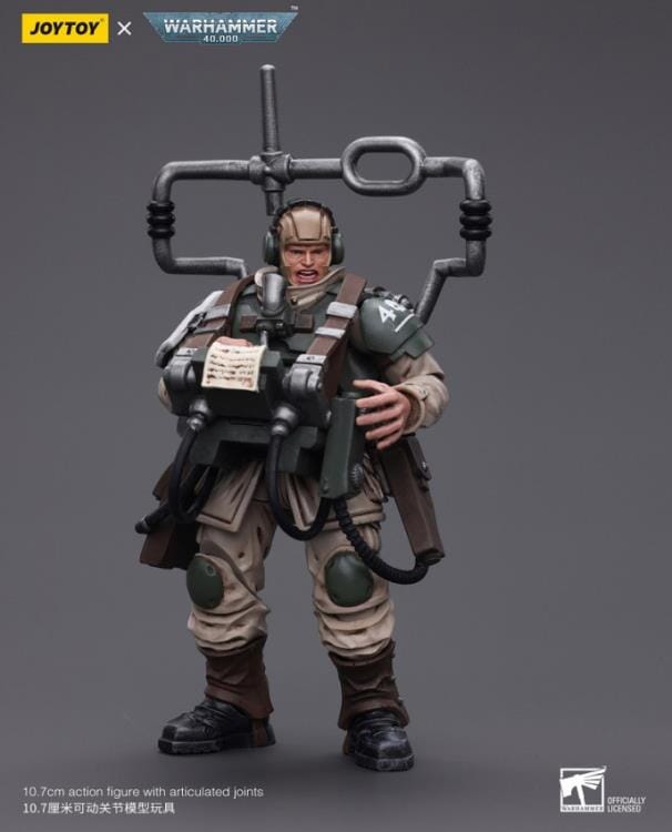 Warhammer 40k Astra Militarum Cadian Command Squad Veteran with Master Vox 1/18 Scale Figure