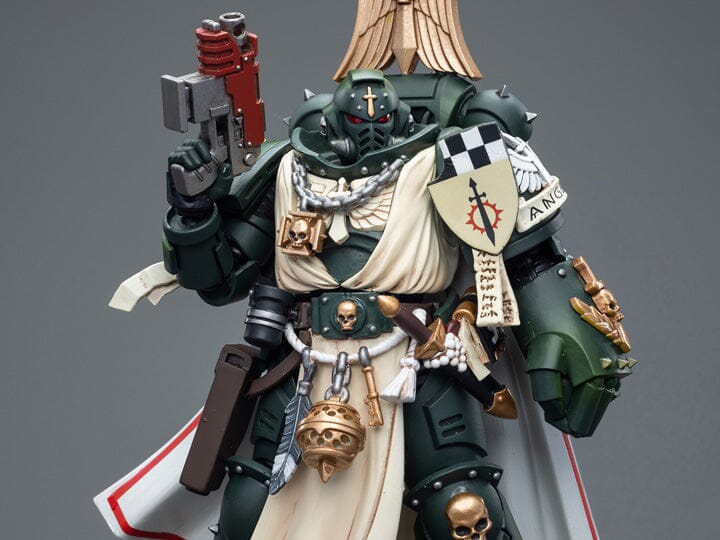 Warhammer 40k Dark Angels Master with Power Fist 1/18 Scale Figure