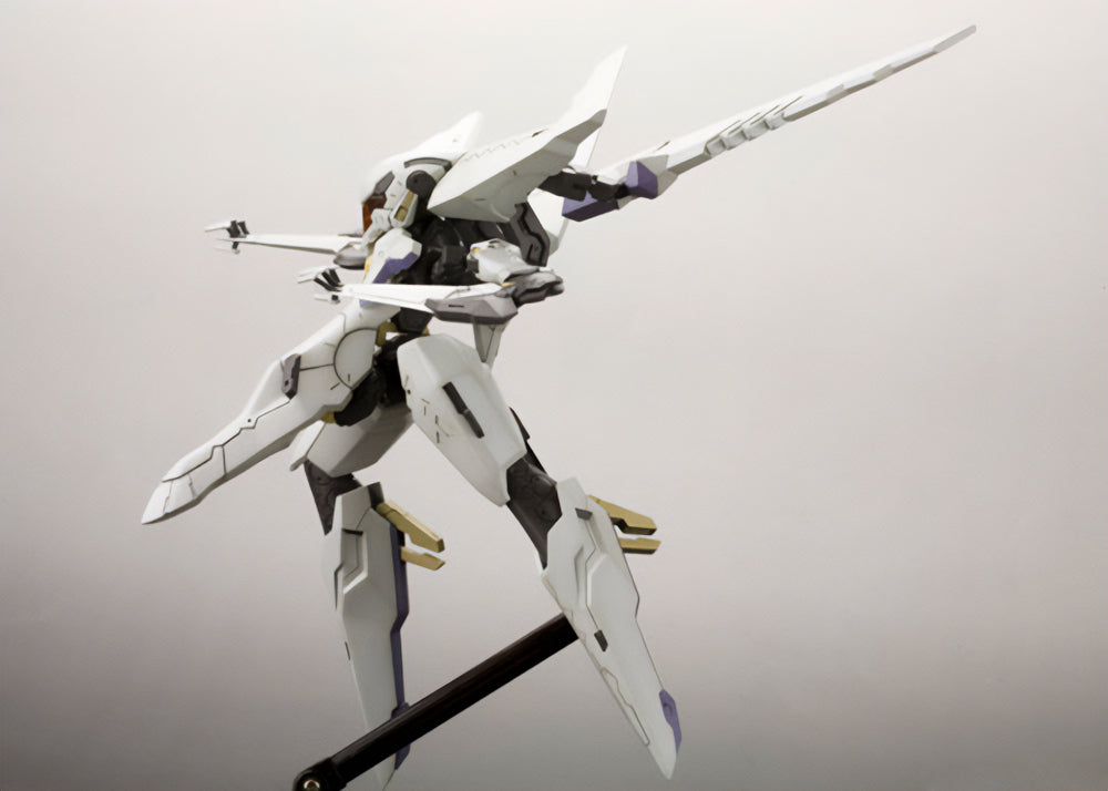 Anubis Zone of the Enders Vic Viper Model Kit (Reissue)