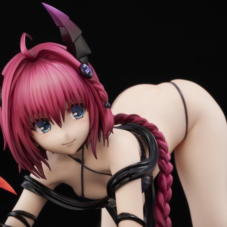 To Love-Ru Darkness Mea Kurosaki (Darkness Ver.) 1/6 Scale Figure