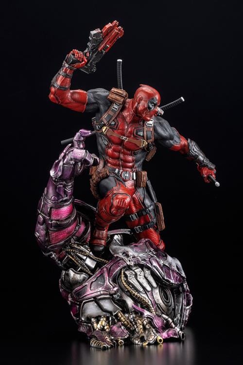 Marvel Fine Art Signature Series Deadpool Limited Edition Statue