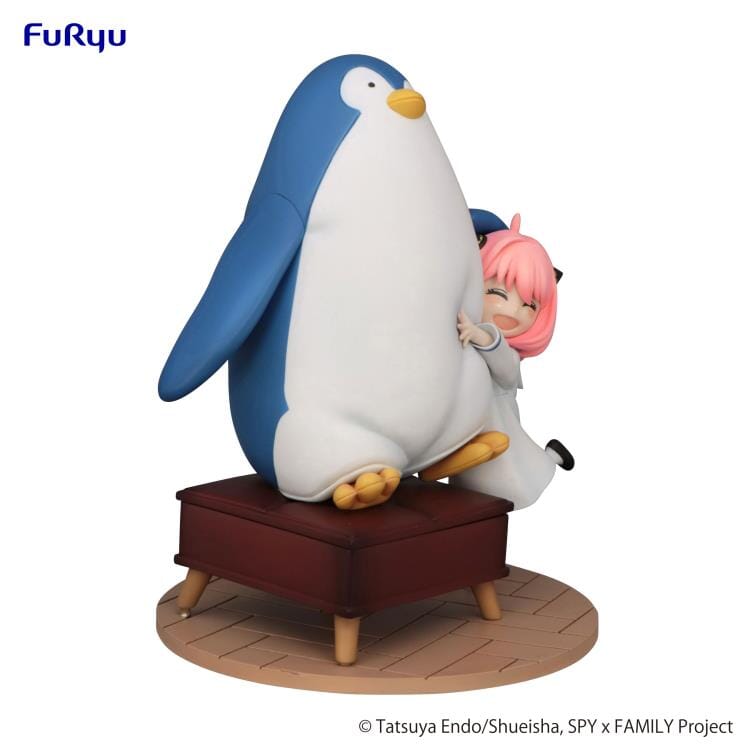 Spy x Family Anya Forger with Penguin Exceed Creative Figure