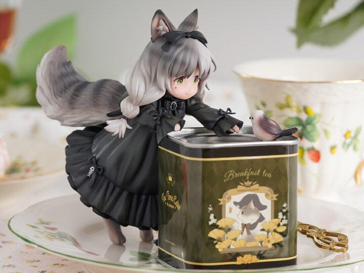 Decorated Life Collection Tea Time Cats Vol. 1 Pastoral Cat Figure & Tea Canister